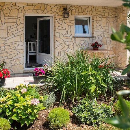 Apartman Lori كاستاف المظهر الخارجي الصورة