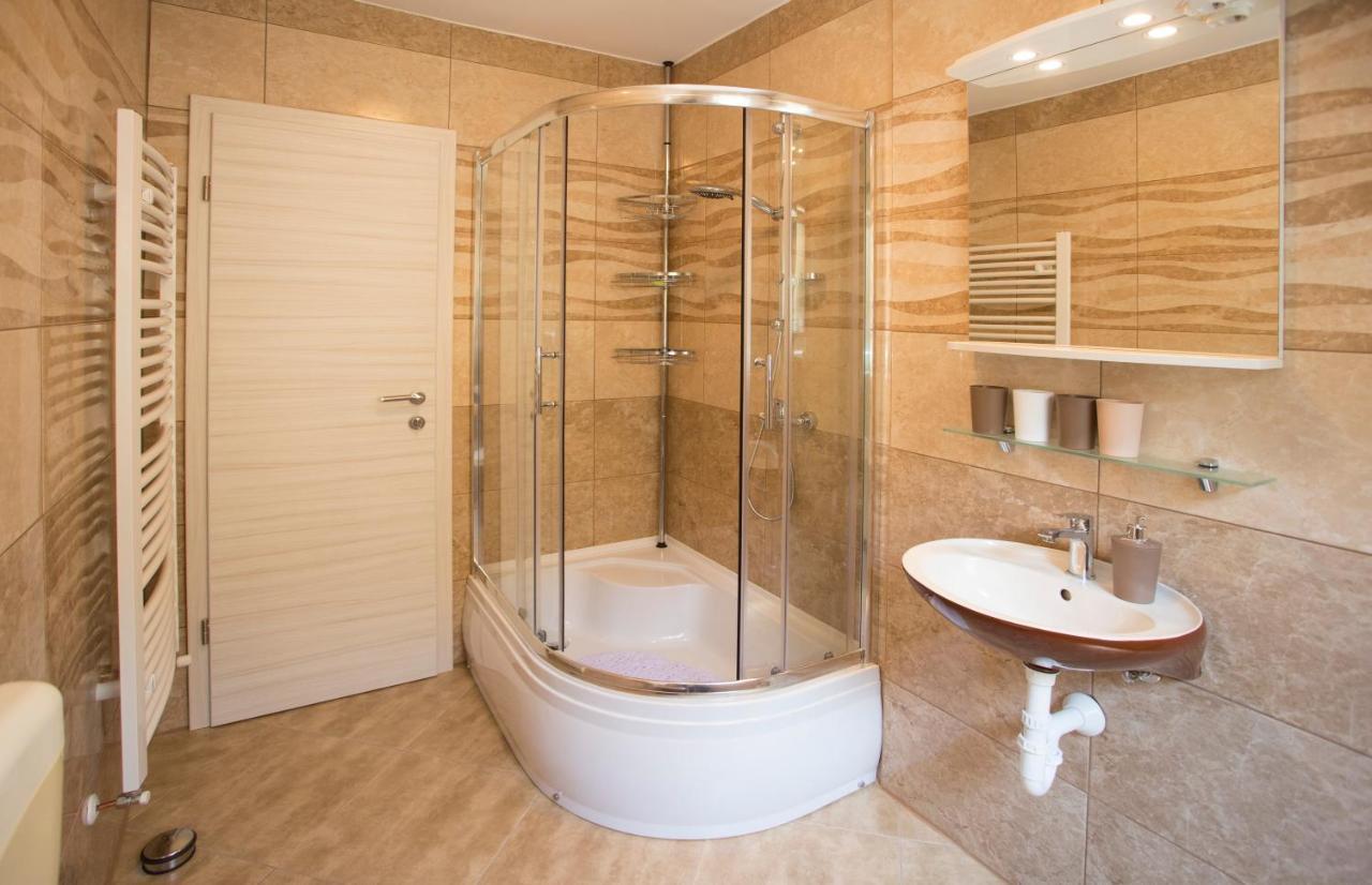 Apartman Lori كاستاف المظهر الخارجي الصورة
